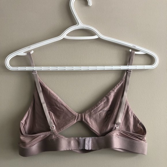Organic Basics Tencel Lite Bralettes in black and pink, L - Picture 12 of 15